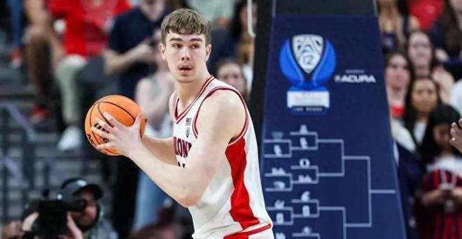 湖人休赛期阵容调整聚焦中锋补强与选秀策略