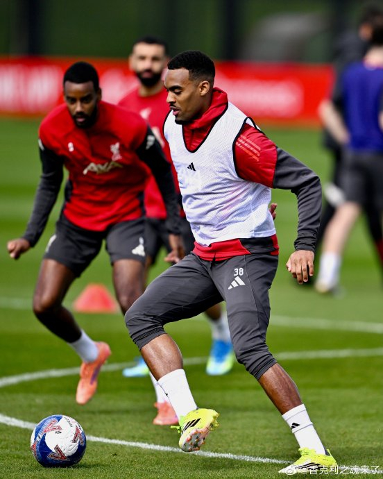 利物浦备战曼城训练图曝光 战术细节引热议