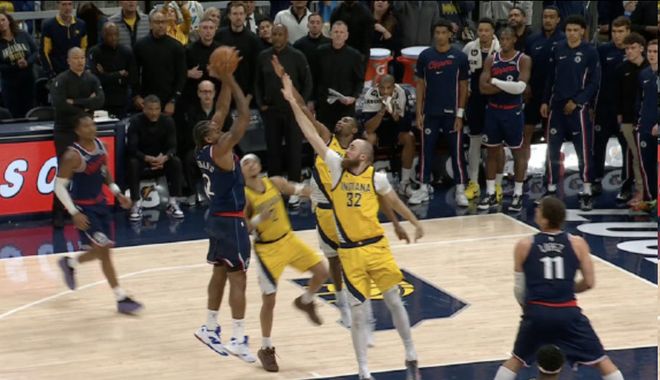 莱昂纳德关键跳投准绝杀 快船客场逆转步行者